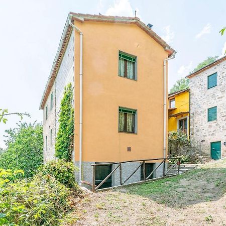 Stunning Home In Longoio With Kitchen Monti di Villa Екстериор снимка