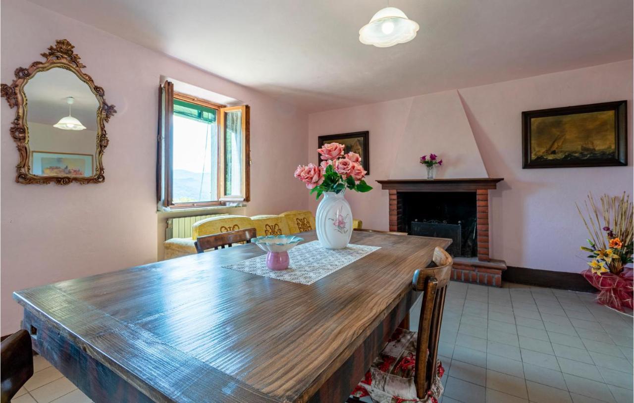 Stunning Home In Longoio With Kitchen Monti di Villa Екстериор снимка